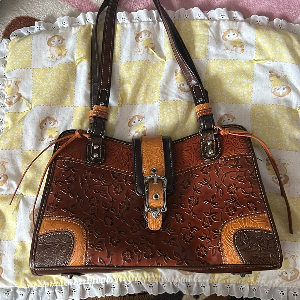 Marc Chantal M.C leather purse